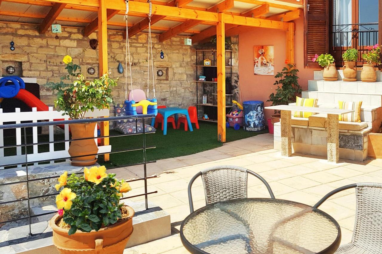 Villa Sunset With Stunning Sea View, Kids Area And Hammocks On Roof Terrace Agia Triada Eksteriør billede